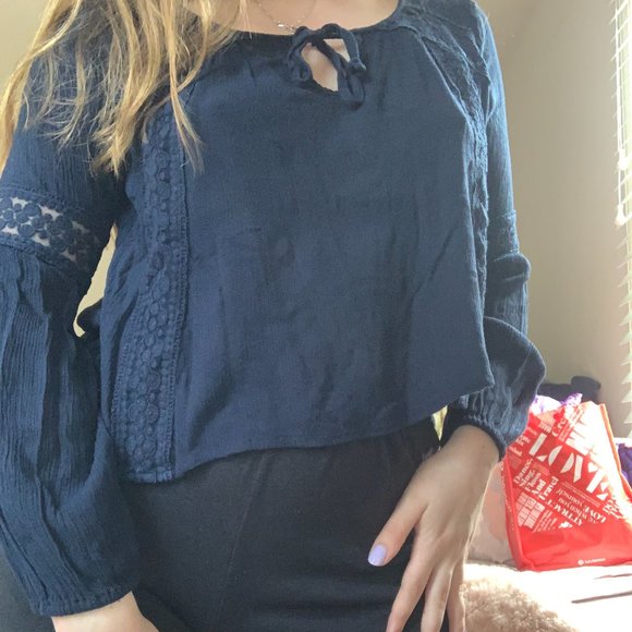 Hollister Long Sleeve Top in Navy - Picture 2 of 9